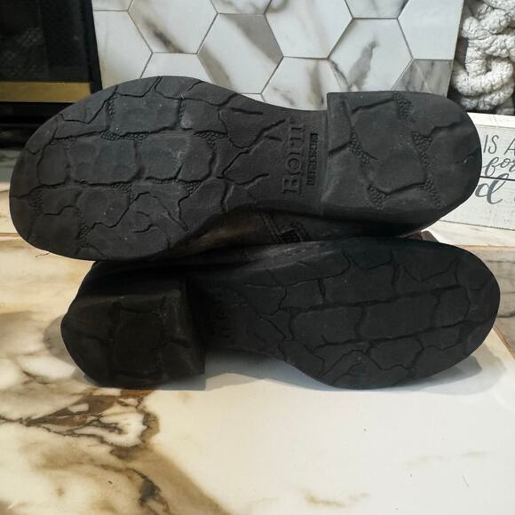 Born Boots Size 5 Women’s Leandra Gray Distressed Leather Side Zip D38322 - Picture 9 of 9